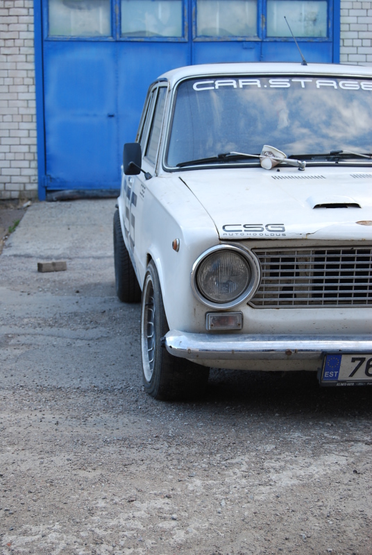 http://www.berg.planet.ee/lada/V8/six2.JPG